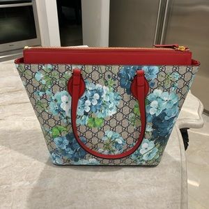 Gucci GG supreme blossom leather tote